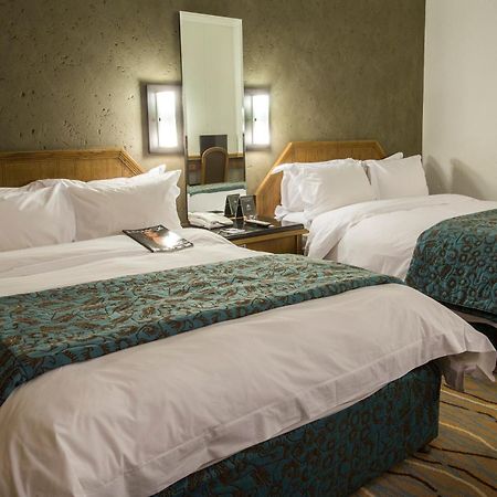The Centurion Hotel エクステリア 写真