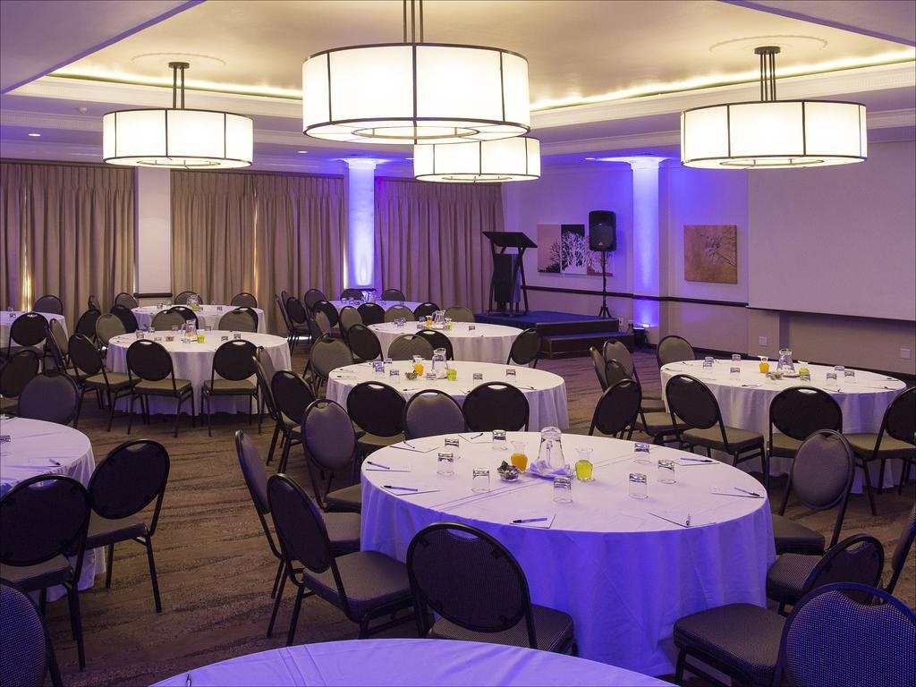 The Centurion Hotel エクステリア 写真