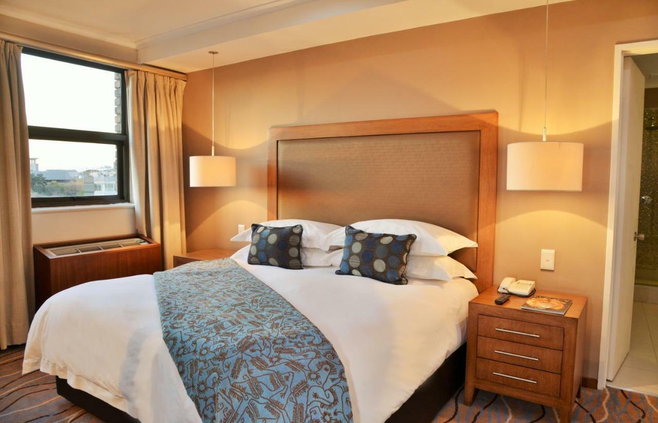 The Centurion Hotel エクステリア 写真